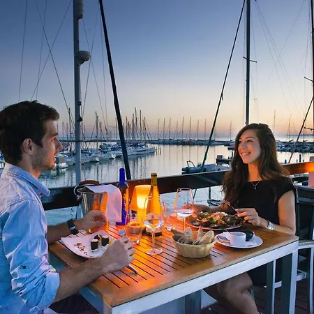 Moderne Proche Et Commerces Avec Parking Prive - Fr-1-328-226 Apartmán