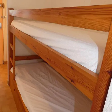 Moderne Proche Et Commerces Avec Parking Prive - Fr-1-328-226 *